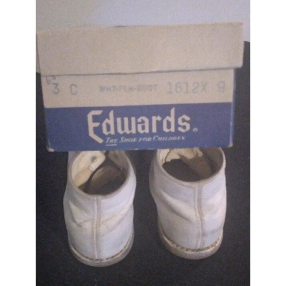 VINTAGE Used Leather Baby Shoes-great for Bronzing